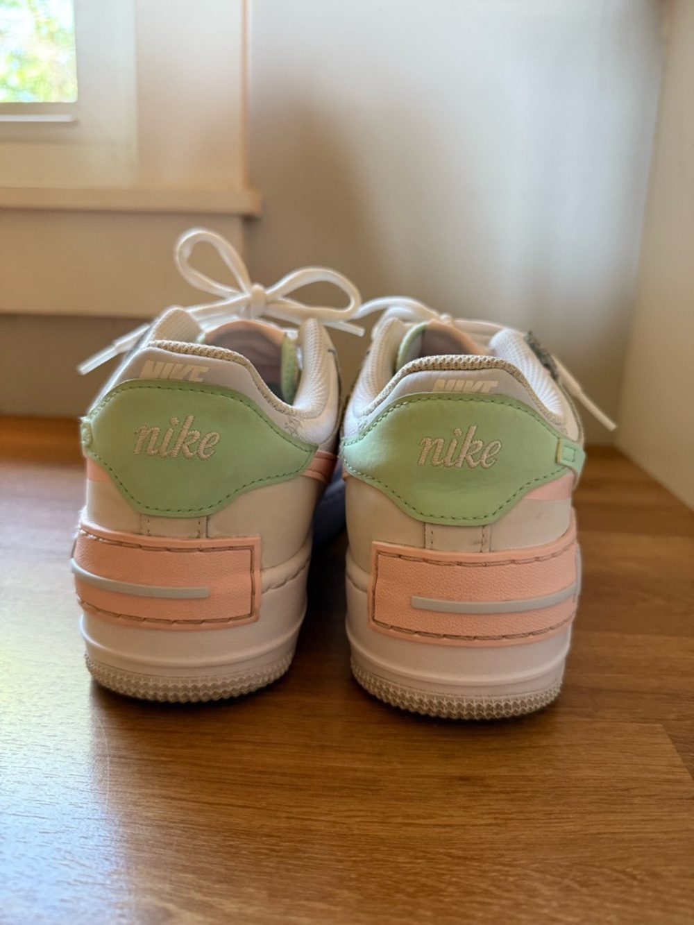 Nike AF1 in White, Mint & Pink - Picture 5 of 6